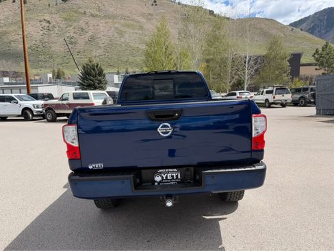 Used 2016 Nissan Titan SL AWD/4WD image 13