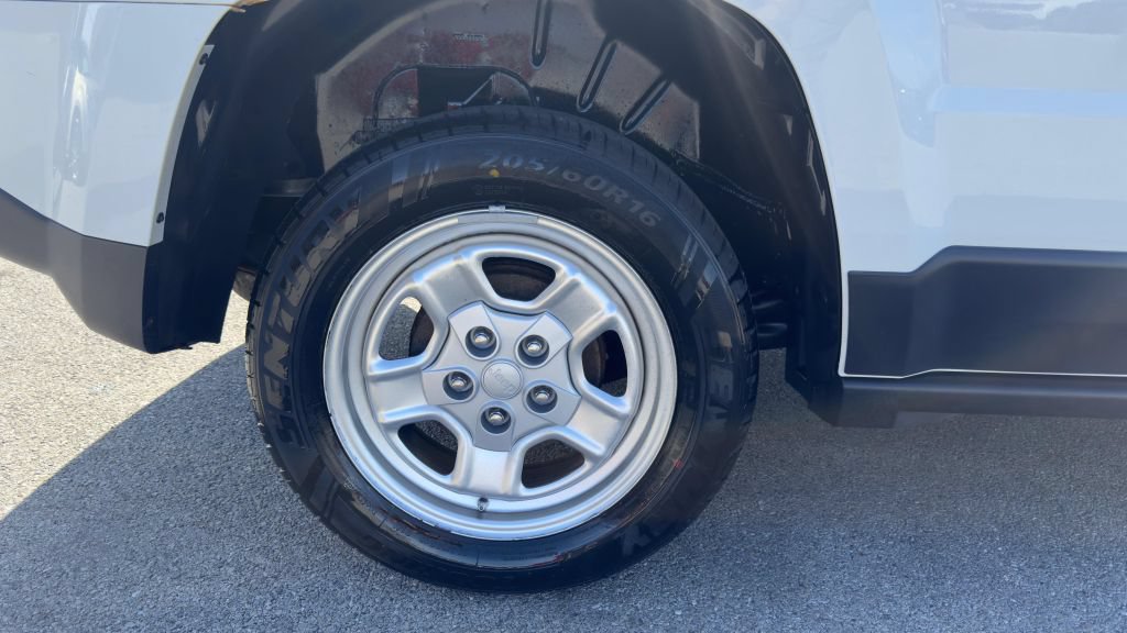 Used 2017 Jeep Patriot Sport w/ Power Value Group FWD image 10