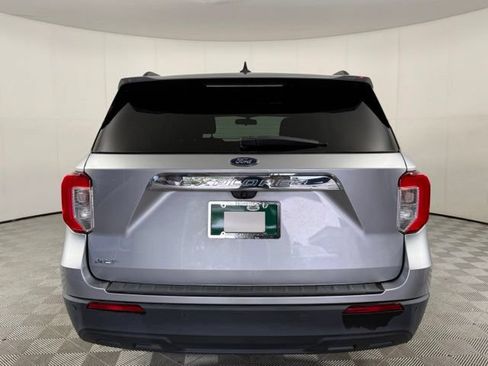Used 2022 Ford Explorer XLT RWD image 7