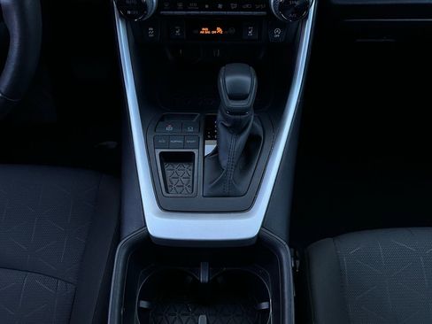 Used 2025 Toyota RAV4 XLE image 15