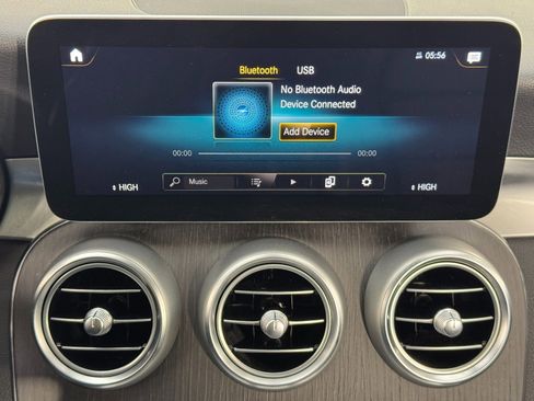 Used 2021 Mercedes-Benz GLC 300 GLC 300 w/ Premium Package image 24