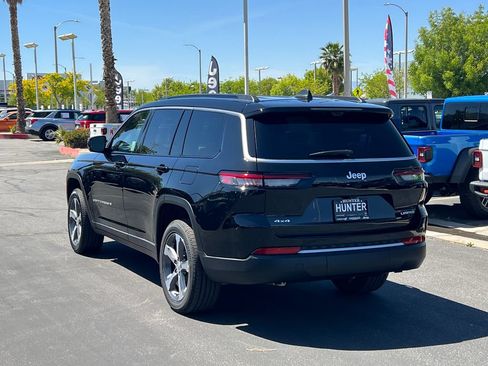 New 2026 Jeep Grand Cherokee L Limited w/ Luxury Tech Group II AWD/4WD image 4