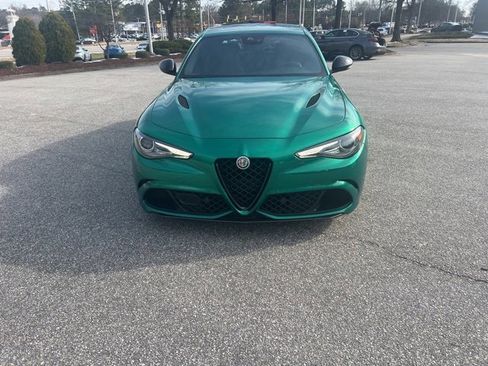 Used 2022 Alfa Romeo Giulia Quadrifoglio w/ Active Assist Plus Package image 8