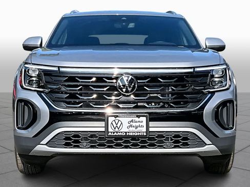 New 2026 Volkswagen Atlas Cross Sport SE image 3