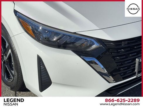 Used 2025 Nissan Sentra SV image 8