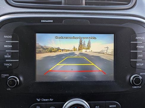 Used 2018 Kia Soul + image 14