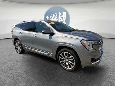 Used 2024 GMC Terrain Denali AWD/4WD image 1