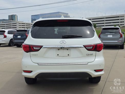 Used 2020 INFINITI QX60 Luxe w/ Essential Package image 4