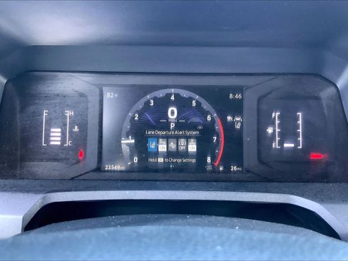 Used 2025 Toyota 4Runner SR5 AWD/4WD image 25
