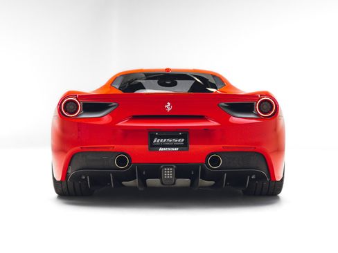 Used 2017 Ferrari 488 GTB RWD image 7