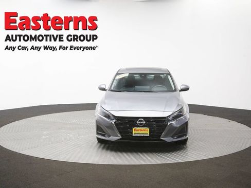 Used 2024 Nissan Altima 2.5 SV w/ SV Premium Package AWD/4WD image 49