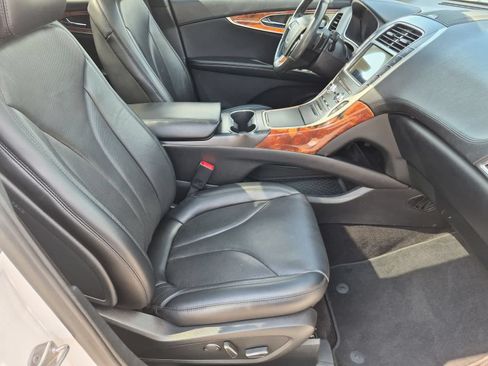 Used 2019 Lincoln Nautilus Reserve AWD/4WD image 23