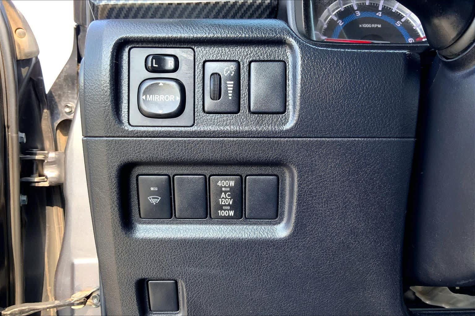 Used 2019 Toyota 4Runner TRD Off-Road Premium AWD/4WD image 33
