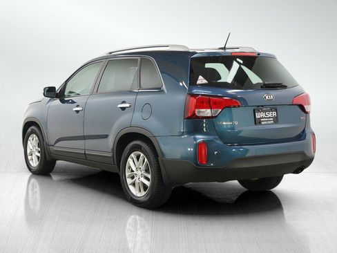 Used 2014 Kia Sorento LX FWD image 3