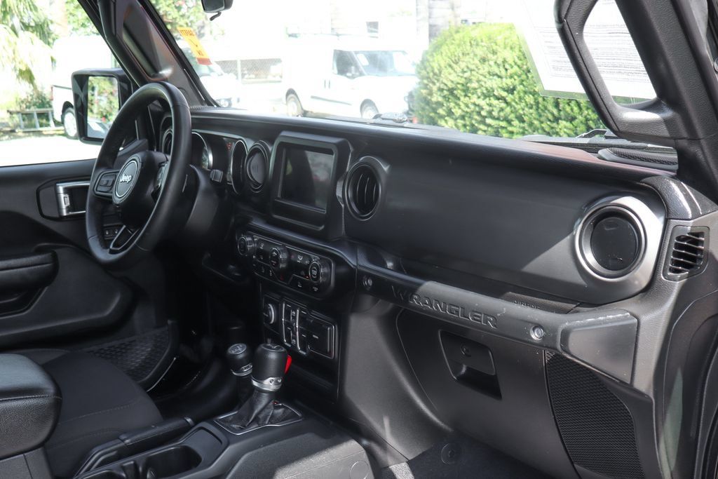 Used 2023 Jeep Wrangler Unlimited Sport AWD/4WD image 48