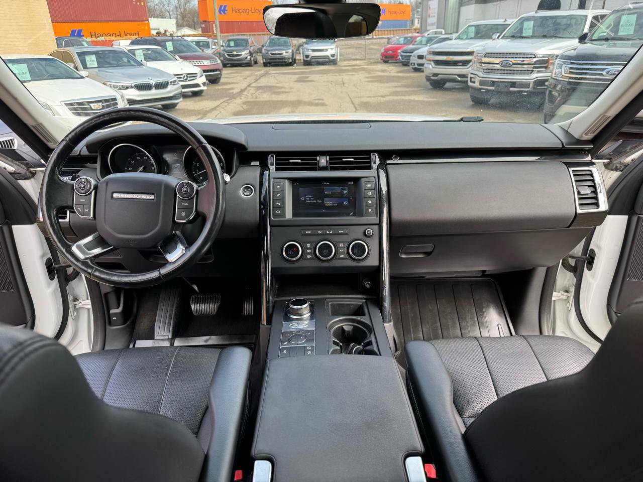 Used 2017 Land Rover Discovery SE AWD/4WD image 23