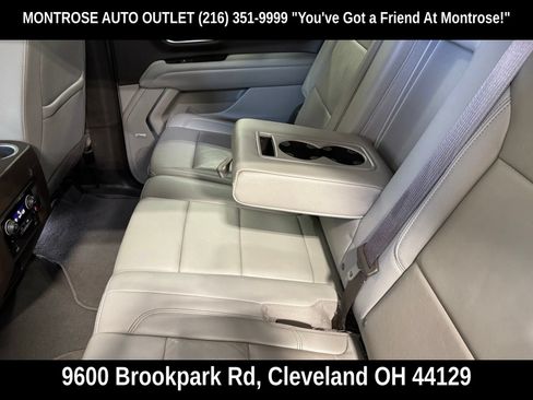 Used 2022 Chevrolet Tahoe Z71 w/ Z71 Off-Road Package AWD/4WD image 34