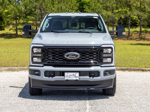 New 2026 Ford F250 Lariat AWD/4WD image 2