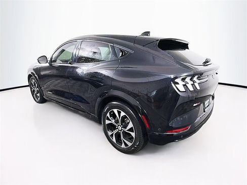 Used 2021 Ford Mustang Mach-E Premium image 5