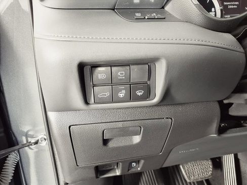 Used 2021 Toyota Highlander Platinum image 8