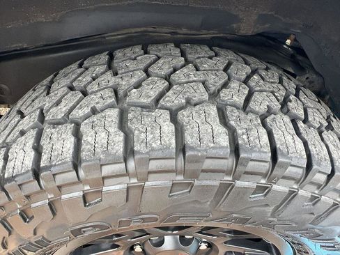 Used 2019 Toyota 4Runner TRD Off-Road image 8