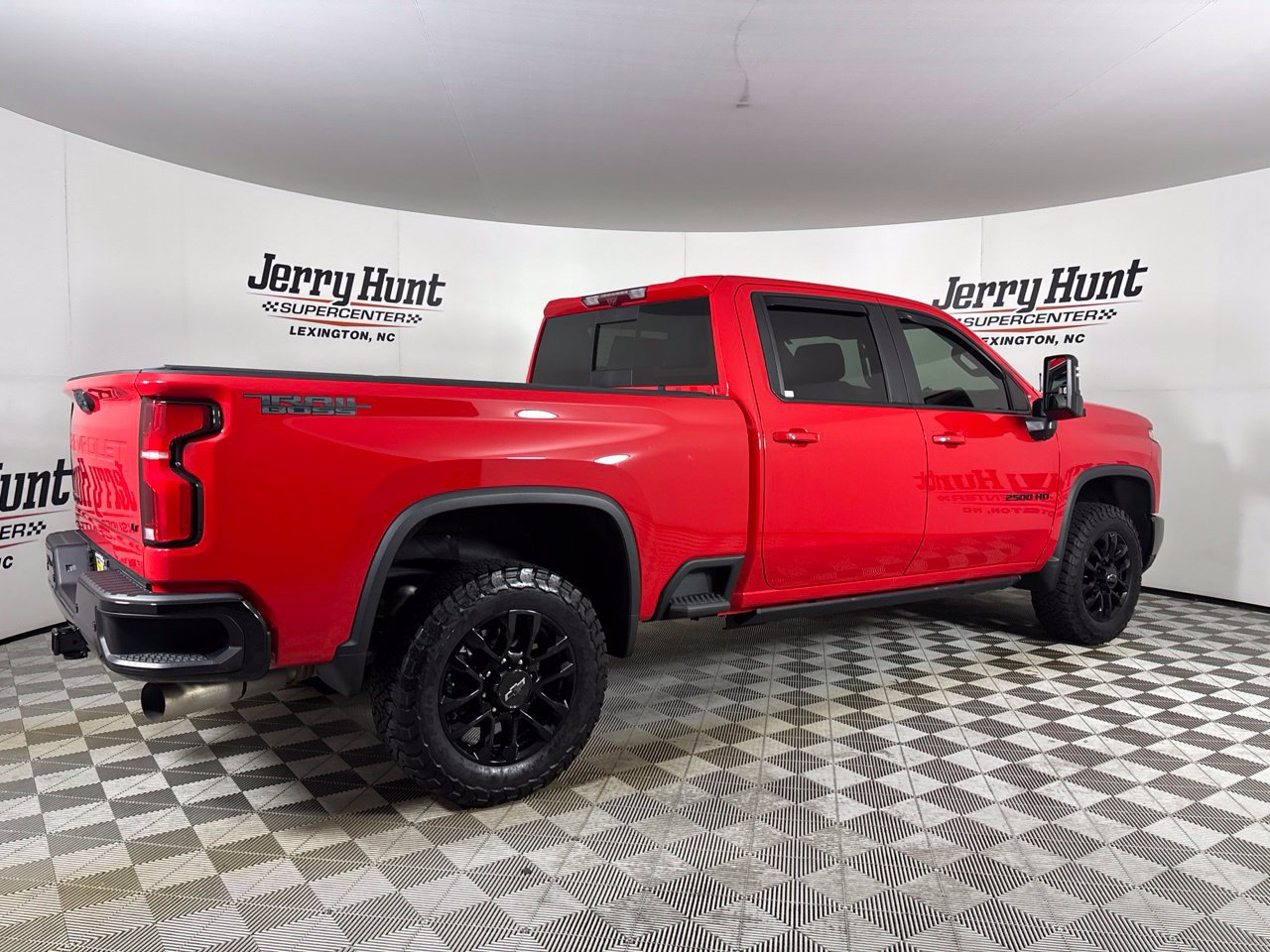 Used 2025 Chevrolet Silverado 2500 LT w/ Trail Boss Package AWD/4WD image 4