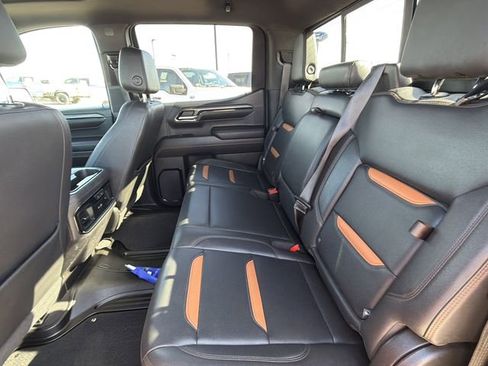 Used 2022 GMC Sierra 1500 AT4 w/ AT4 Preferred Package image 17