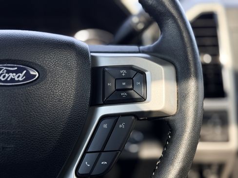 Used 2019 Ford F250 Lariat w/ Lariat Ultimate Package image 15