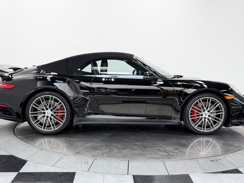 Used 2017 Porsche 911 4 Cabriolet AWD/4WD image 36