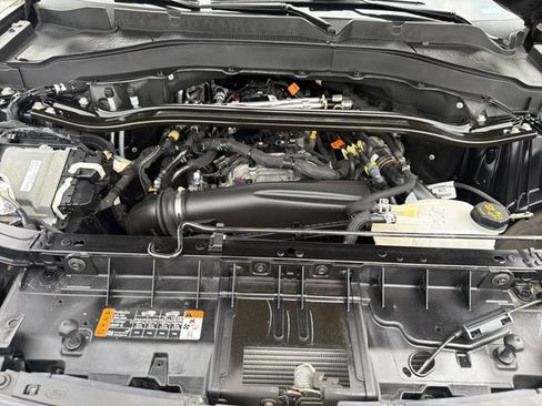 Used 2025 Ford Explorer ST-Line w/ Premium Package AWD/4WD image 27