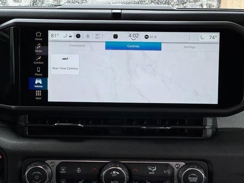 New 2025 Jeep Gladiator Sport image 8