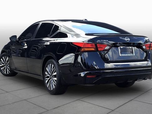 Certified 2023 Nissan Altima 2.5 SV FWD image 11