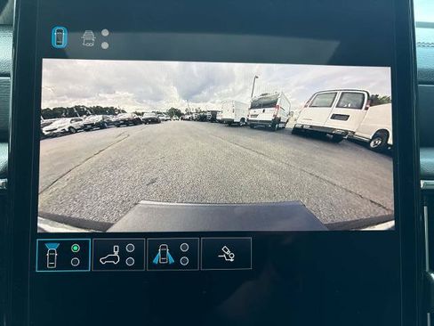 Used 2025 GMC Yukon XL Denali w/ Sun & Power Step Package AWD/4WD image 32
