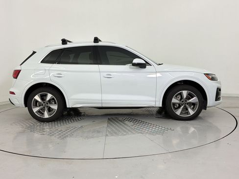 Used 2023 Audi Q5 2.0T Premium Plus w/ Premium Plus Package AWD/4WD image 8