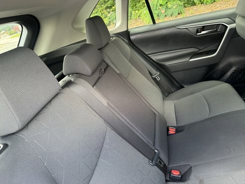 Used 2019 Toyota RAV4 XLE image 8