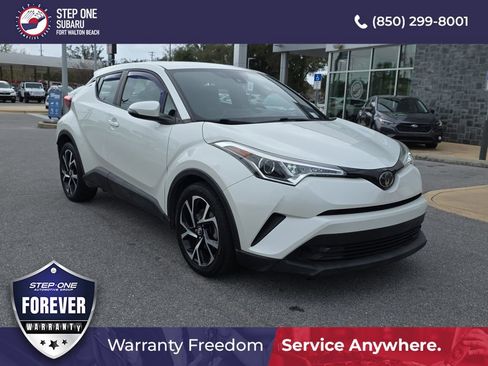 Used 2018 Toyota C-HR XLE image 10