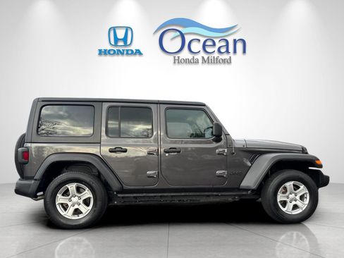 Used 2021 Jeep Wrangler Unlimited Sport S image 6