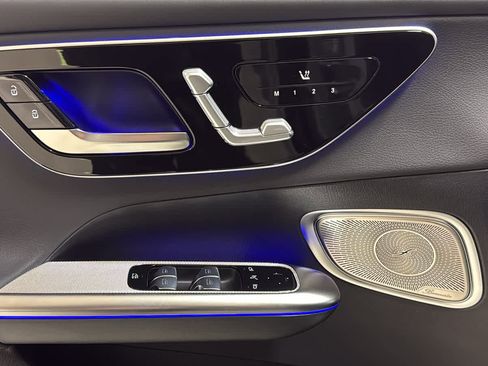 New 2026 Mercedes-Benz GLC 300 4MATIC image 16