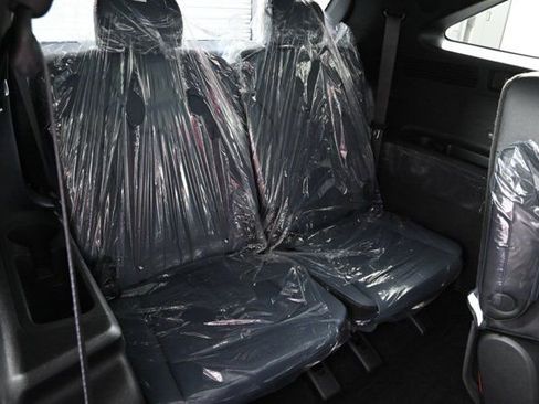 Certified 2025 Kia Sorento SX Prestige image 14