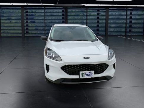 Certified 2022 Ford Escape SE w/ Convenience Package image 3