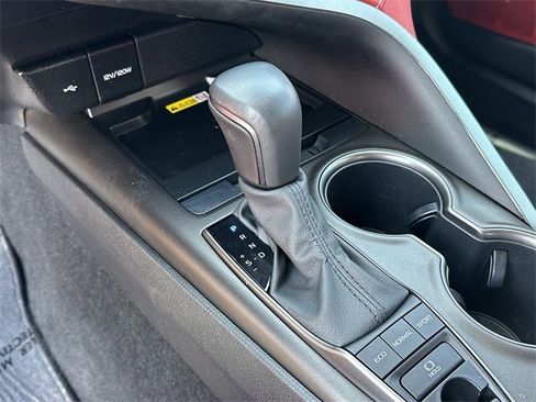 Used 2022 Toyota Camry XSE image 21