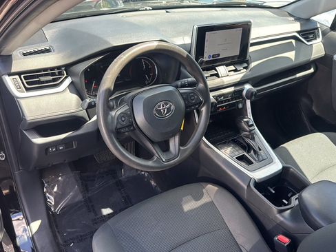 Used 2024 Toyota RAV4 LE AWD/4WD image 10