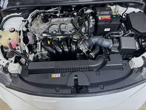 Certified 2021 Toyota Corolla LE image 27