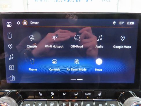 Used 2025 Chevrolet Colorado Trail Boss image 19