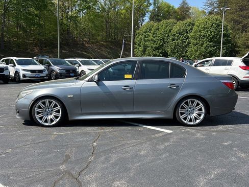 Used 2008 BMW 550i Sedan image 2