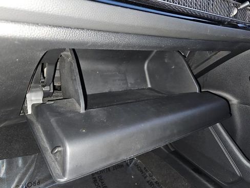 Used 2023 Honda Civic Sport image 18