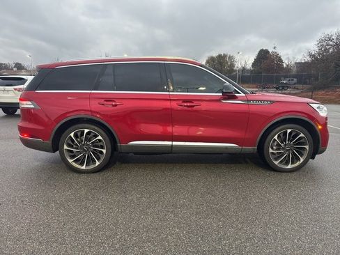 Used 2020 Lincoln Aviator Reserve w/ Equipment Group 202A image 2