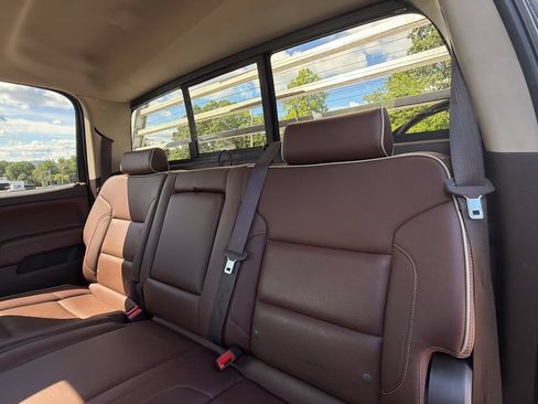 Used 2018 Chevrolet Silverado 2500 High Country AWD/4WD image 27