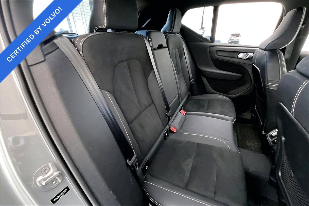 Used 2024 Volvo XC40 B5 Plus w/ Protection Package Premier AWD/4WD image 31