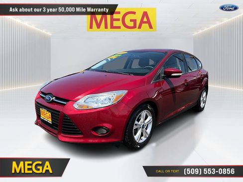 Used 2013 Ford Focus SE FWD image 1